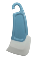 Saiba como limpar o seu freezer corretamente em 9 passos 6 Raspador p Limpeza Azul Oikos 2312026