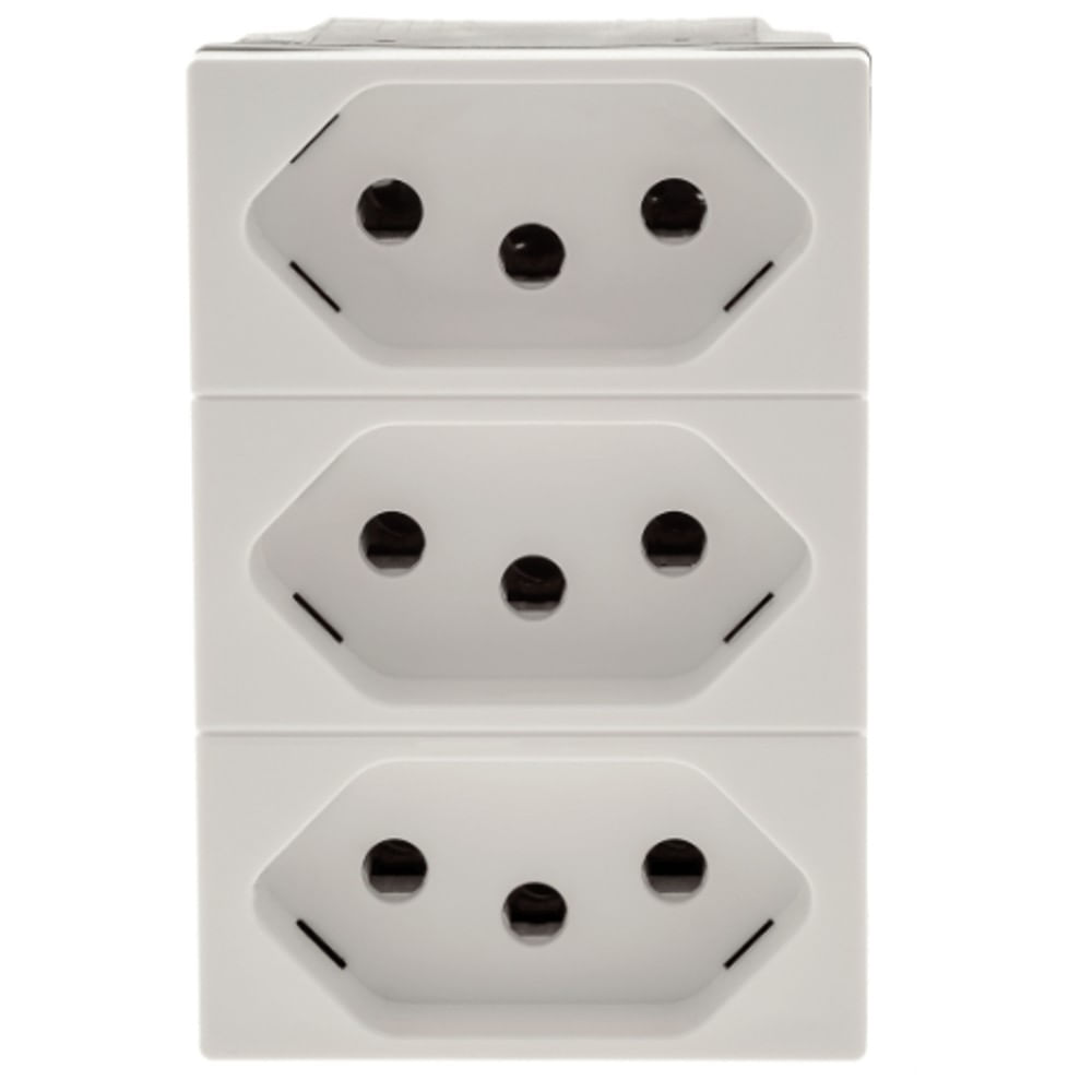 Tomada Triplex 2P T 10A Automática Branca Pial Plus + Tomada Triplex 2P T 10A Automática Branca Plus Pial