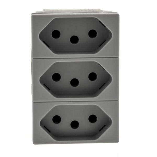Tomada Triplex 2P T 10A Automática Cinza Plus Pial