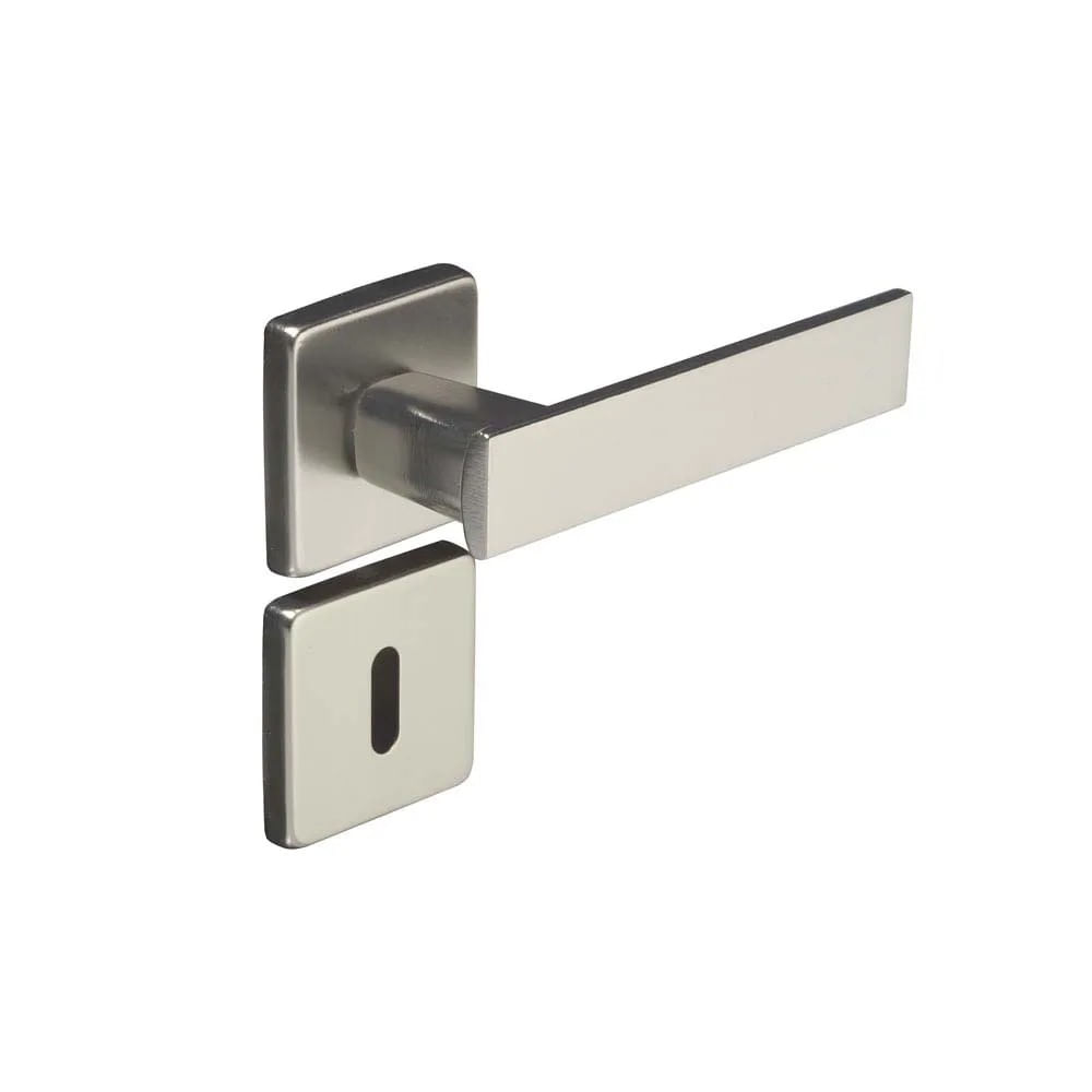 Fechadura Interna Pado Quadra em Aço Zamac com Roseta Cromada Acetinada Fechadura interna de aço zamac Quadra com roseta cromada acetinada Pado
