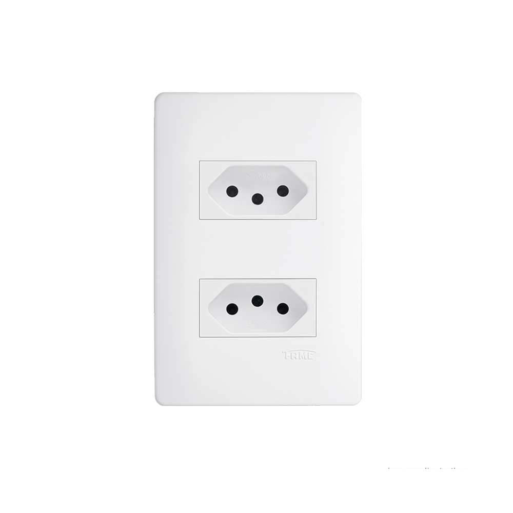 Passo a passo para saber onde colocar tomadas e interruptores 13 Interruptor simples e tomada distanciados 10A com placa Habitat Fame